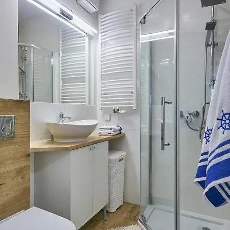 Kawalerka Z Miejscem Parkingowym W Hali Garazowej * Sopot