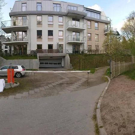 Kawalerka Z Miejscem Parkingowym W Hali Garazowej *